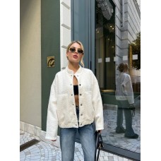 Нереально крутой бомбер на кнопках воротник стойка большие карманы молоко