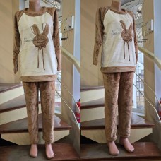 ТЕПЛЕНЬКИЙ ДОМАШНИЙ КОСТЮМ - ПИЖАМА (махра шлифованная) Зайцы коричневый