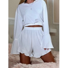 Трикотажный костюм в рубчик (шорты с оборочками+кофточка на рукавах воланчики) молочный