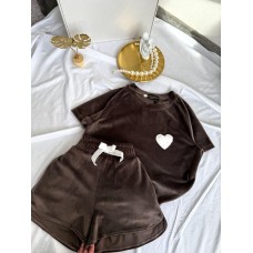 Удобный Костюм-пижама велюр спорт: футболка+шорты мокко