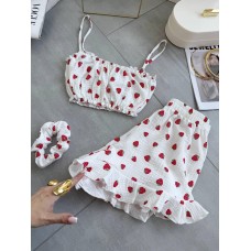 Пижама шортики свободного кроя и топ + резинка для волос принт клубничка