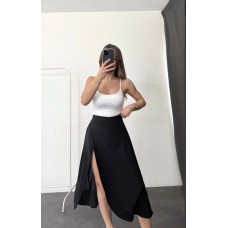 Эластичная Юбка с шортиками расклешенная с разрезом черный