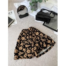 Легкие шорты свободного кроя на жаркое лето лен шелк принт ЦВЕТЫ черный+беж