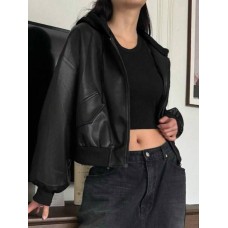 Бомбер с капюшоном (экокожа на байке) чорний капюшон черный