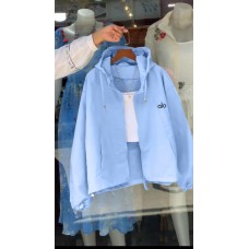 Женская ветровка с карманами на подкладке (Плащевка) голубой