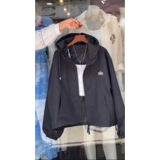 Женская ветровка с карманами на подкладке (Плащевка) черный