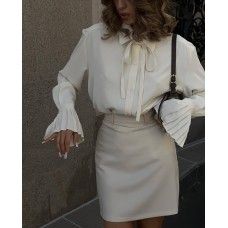 Рубашка в классическом стиле с плиссированными манжетами молоко