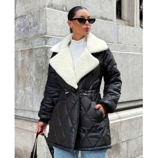 Женская куртка с фиксатором на поясе черный