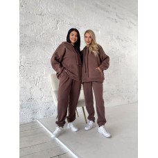 Спортивный костюм свободная кофта и штаны кофейный
