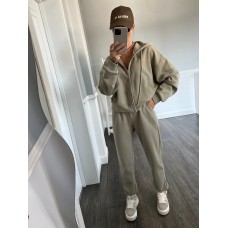 Костюм : кофта на молнии + джоггеры хаки
