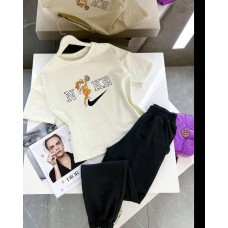 Невероятный спортивный костюм футболка + шорты черный+белый