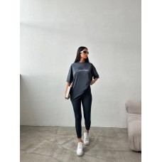 Бомбезный женскай костюм с накатом футболка+лосины графит