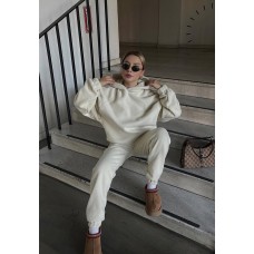 Спортивный костюм плотный флис молочный
