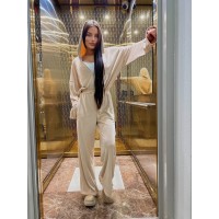 Велюровый комбинезон (кофта с капюшоном на молнии+свободные брюки) бежевый