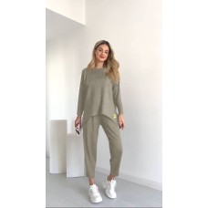 Костюм из креп дайвинга (кофта свободного кроя с ассиметричным низом+брюки зауженные к низу)бежевый