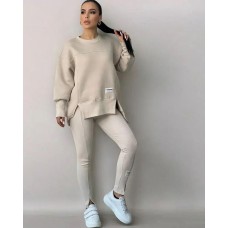 Теплый костюм из плюша (кофта ассиметричного кроя с манжетой по низу+лосины с разрезами) бежевый