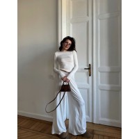 Трикотажный костюм (футболка+свободного кроя брюки) молочный