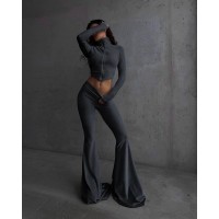 Велюровый костюм (укороченная кофта на молнии+брюки-клеш) графит
