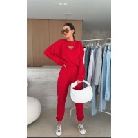 Трикотажный костюм из двунитки (кофта с акцентным сердечком+брюки низ на резинке) красный