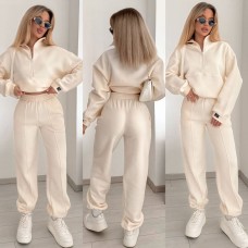 Спортивный костюм (кофта с воротником стойкой на молнии+брюки со стрелками+низ на резинке) бежевый