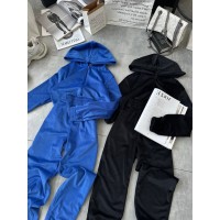 Велюровый костюм (кофта на молнии с капюшоном+брюки манжета по низу на резинке) черный