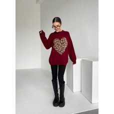 Удлиненный свитер в стиле Oversize с сердечком бургунди