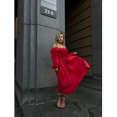 Невероятное красивое удлиненное платье красный
