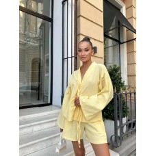 Удобный и легкий костюм: рубашка+шорты желтый