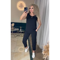 Женский костюм из жатой ткани (зауженные брюки+майка с округлой горловиной) черный