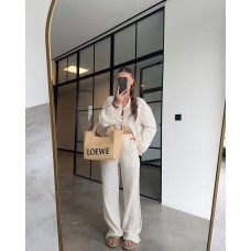 Легкий костюм из муслина (кофта свободного кроя на завязочках+брюки с карманами) молочный