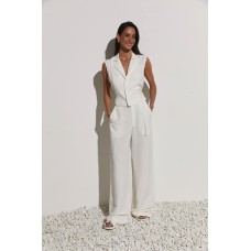 Костюм с укороченным жилетом и брюками палаццо белый