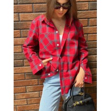 Яркая рубашка в клетку из легкой ткани красный