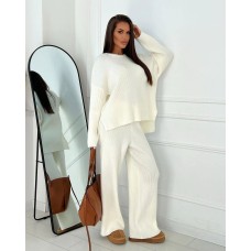 Костюм мягкий и приятный к телу из ангоры свободного кроя (кофта с боковыми разрезами+брюки)молочный