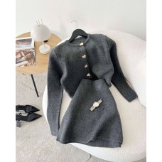 Женский ангоровый костюм: кофта на пуговицах+юбка графит